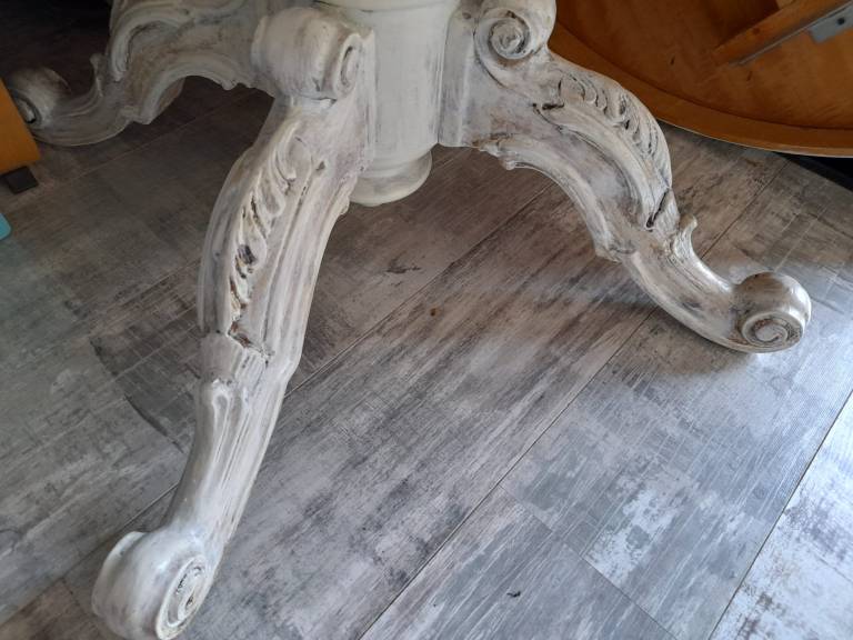 antique-furniture-restyling